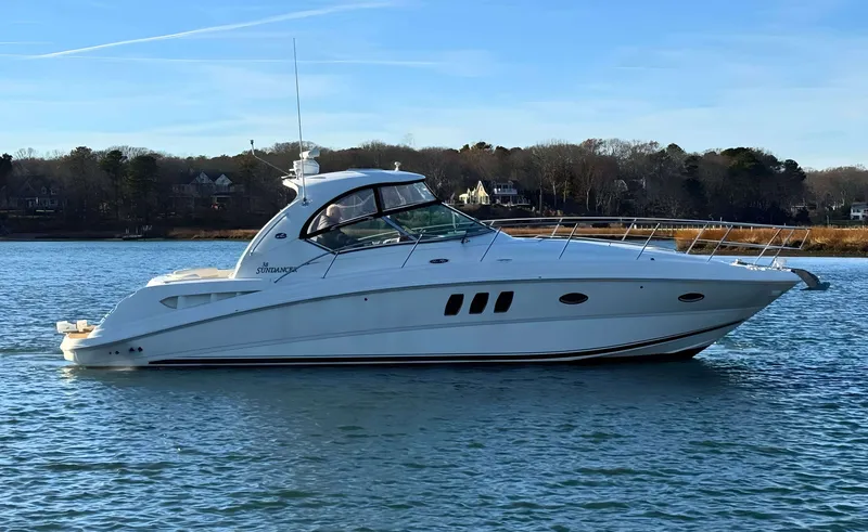 Slide: The Image of Sea Ray 38 SUNDANCER - 5