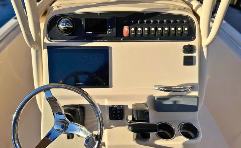 Slide: The Image of Grady White FISHERMAN 216 - 13