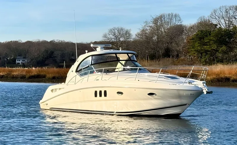 Slide: The Image of Sea Ray 38 SUNDANCER - 0