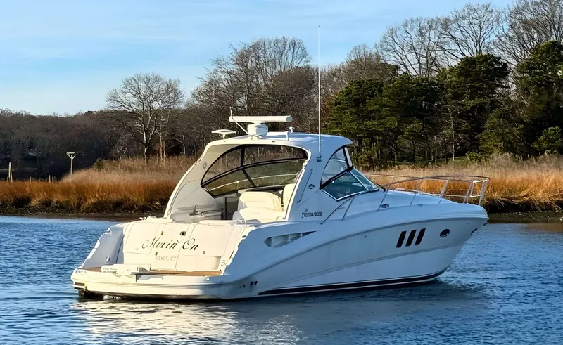 Slide: The Image of Sea Ray 38 SUNDANCER - 4