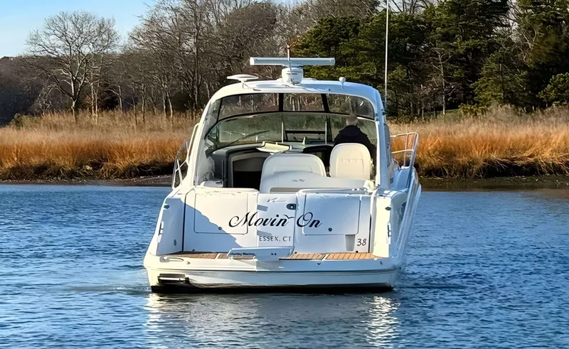 Slide: The Image of Sea Ray 38 SUNDANCER - 7