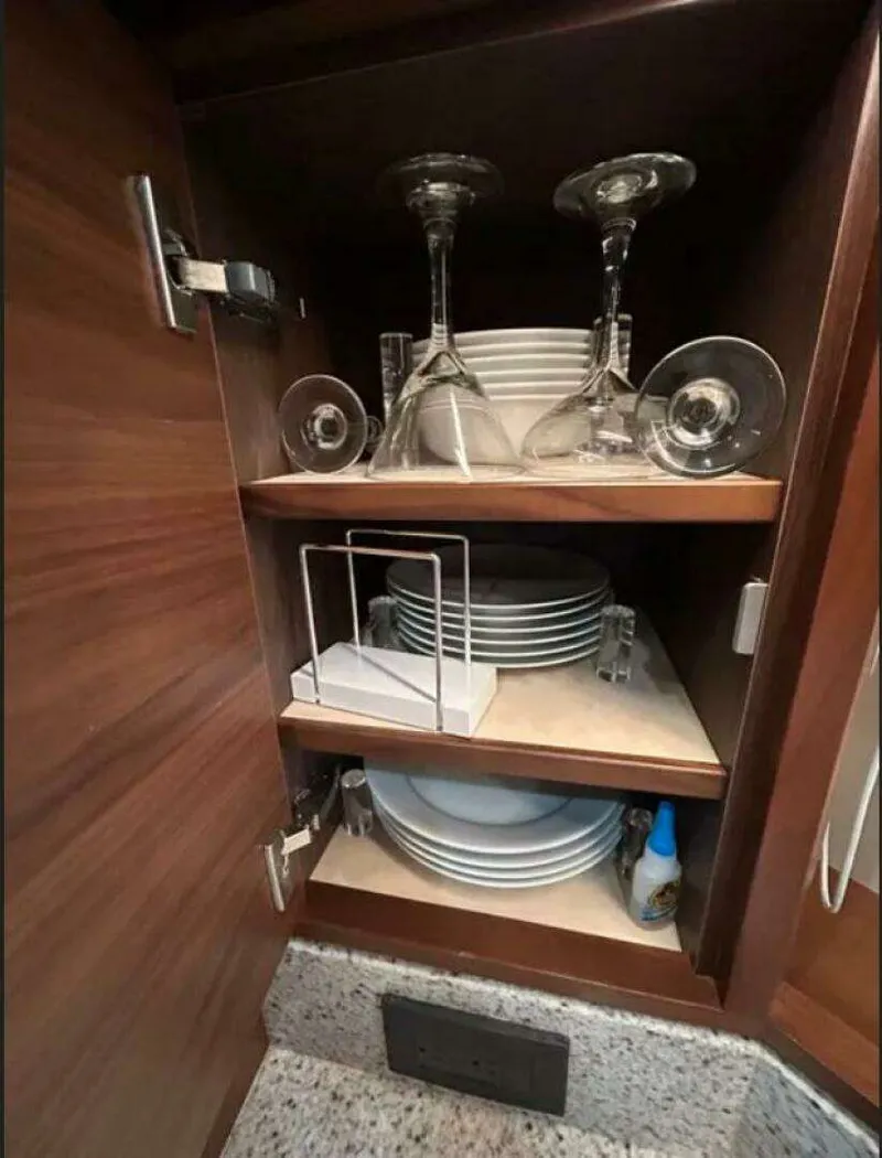 Slide: The Image of Princess S72 "Snowbird" 2014 - 19