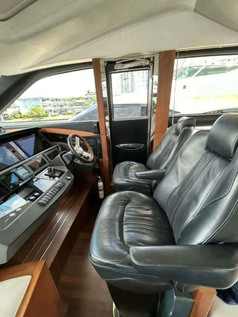 Slide: The Image of Princess S72 "Snowbird" 2014 - 22