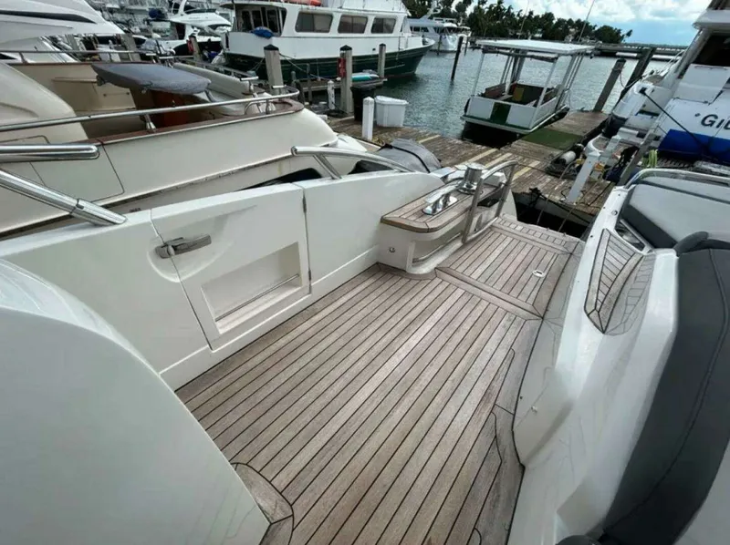 Slide: The Image of Princess S72 "Snowbird" 2014 - 36