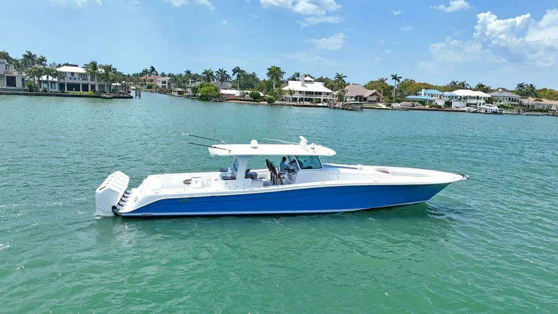 Slide: The Image of HCB 65 Estrella 2024 - 1