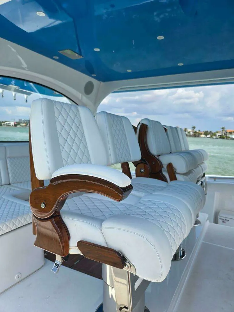 Slide: The Image of HCB 65 Estrella 2024 - 25