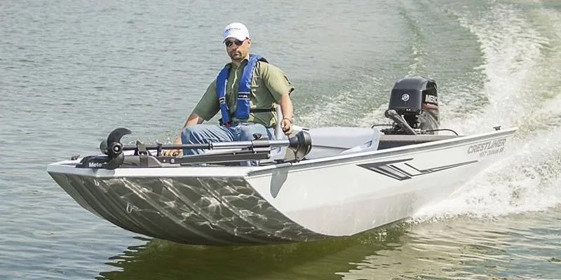 The Image of Crestliner Outlook SS 1657 Tiller 2025 - 0