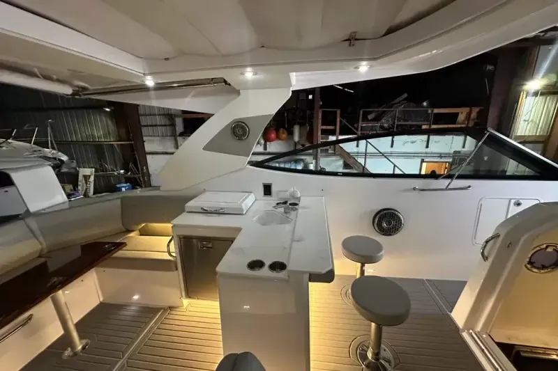 Slide: The Image of Cruisers Yachts 38 GLS OB - 6