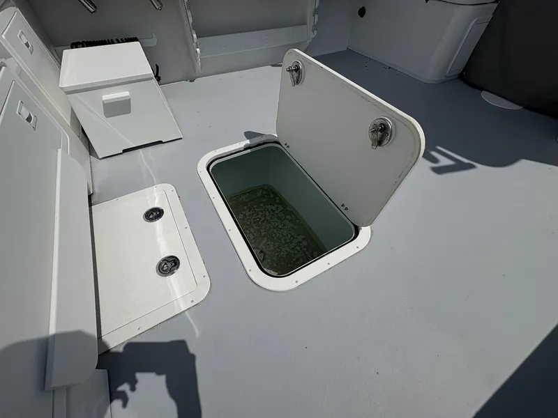 Slide: The Image of Steiger Craft 28 Fisherman 2026 - 11