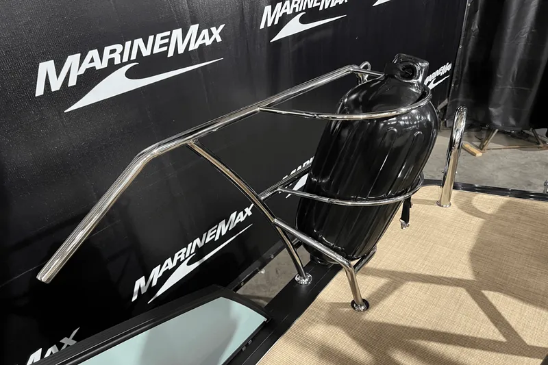 Slide: The Image of Harris 230 Sunliner 2025 - 14