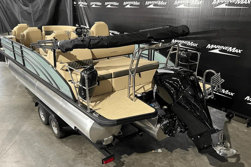 Slide: The Image of Harris 230 Sunliner 2025 - 5