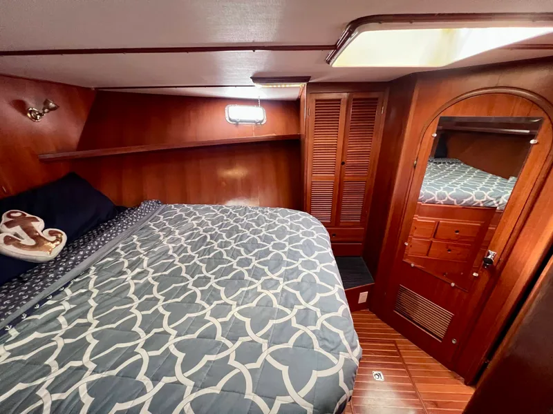 Slide: The Image of Kha Shing Cockpit Motor Yacht 1984 - 20