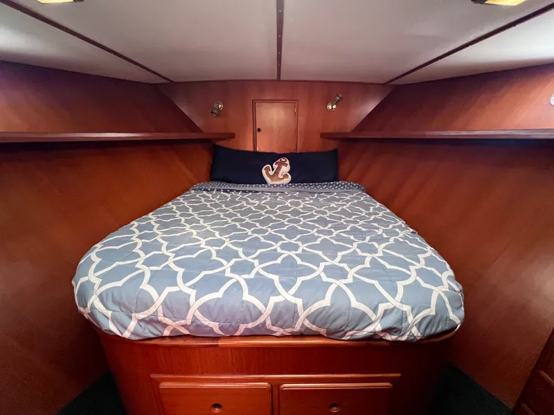 Slide: The Image of Kha Shing Cockpit Motor Yacht 1984 - 19