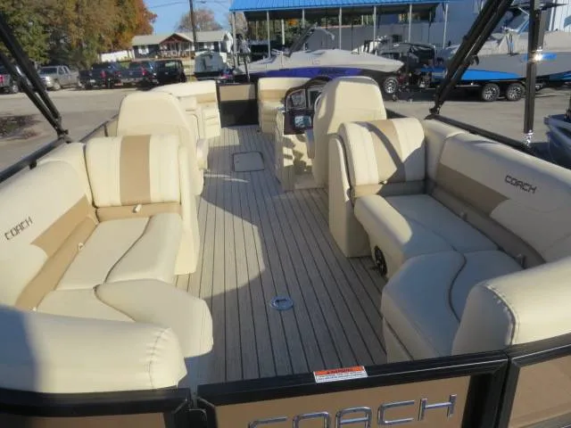 Slide: The Image of Coach Pontoons 263 RFC 2023 - 6