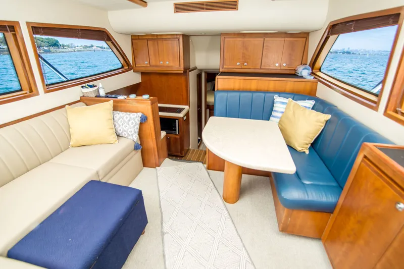 Slide: The Image of Bertram 390 Convertible 2005 - 16