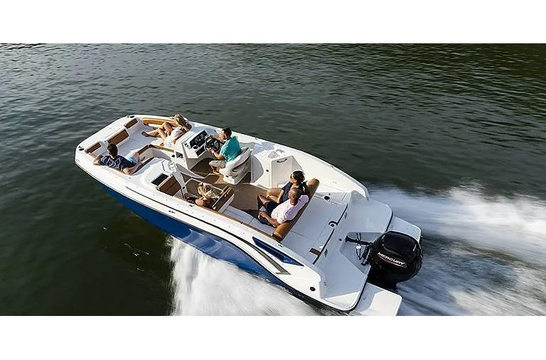 Slide: The Image of Bayliner DX2200 2021 - 3