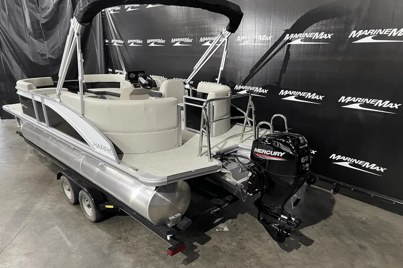 Slide: The Image of Harris 210 Breeze 2025 - 3