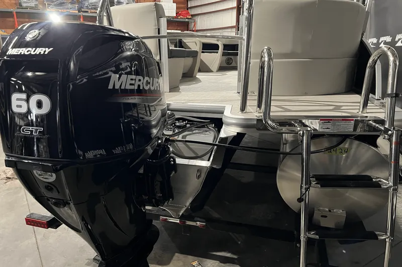 Slide: The Image of Harris 210 Breeze 2025 - 5