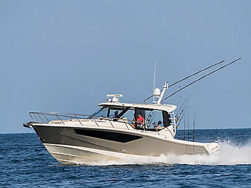 The Image of Boston Whaler 405 Conquest 2026 - undefined