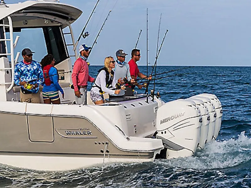 Slide: The Image of Boston Whaler 405 Conquest 2026 - 4