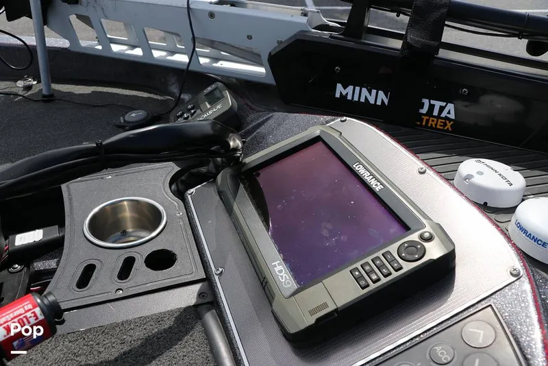 Slide: The Image of Same At Bow With Trolling Motor - 6431928