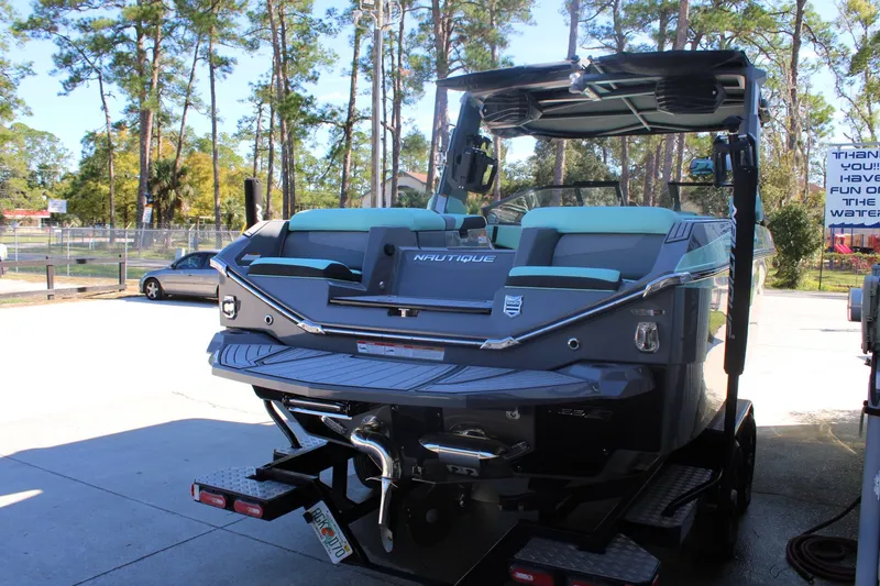 Slide: The Image of Nautique G23 2023 - 28