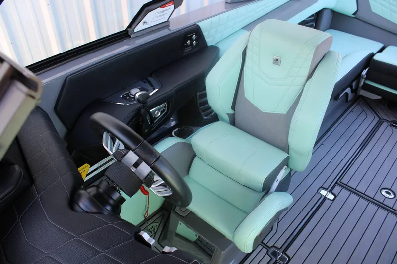 Slide: The Image of Nautique G23 2023 - 8