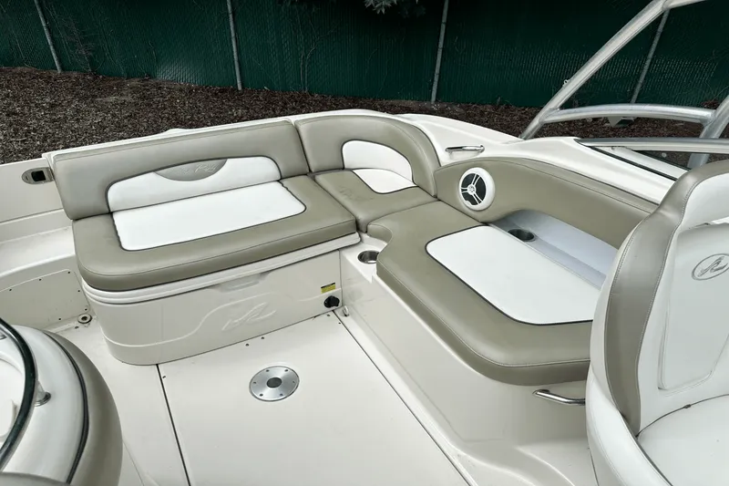 Slide: The Image of Sea Ray 270 SUNDECK 2007 - 12