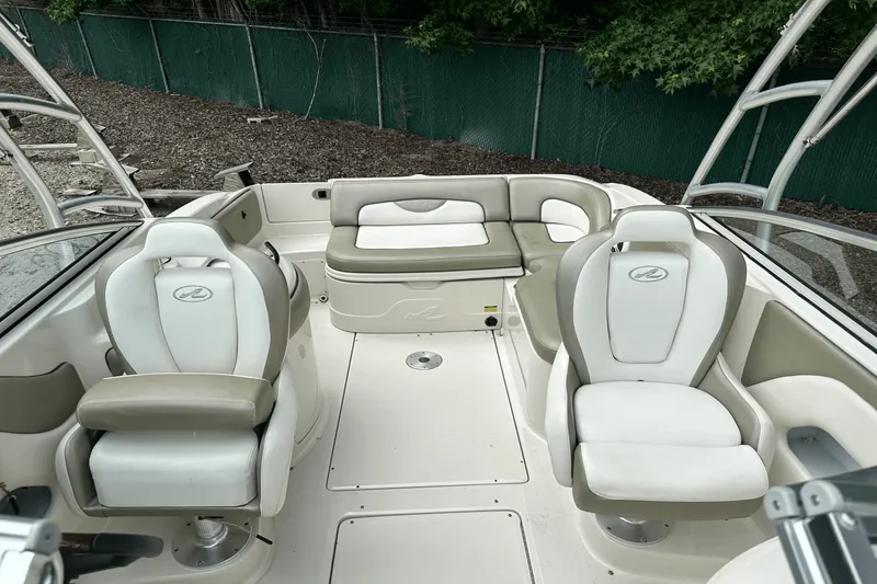 Slide: The Image of Sea Ray 270 SUNDECK 2007 - 14