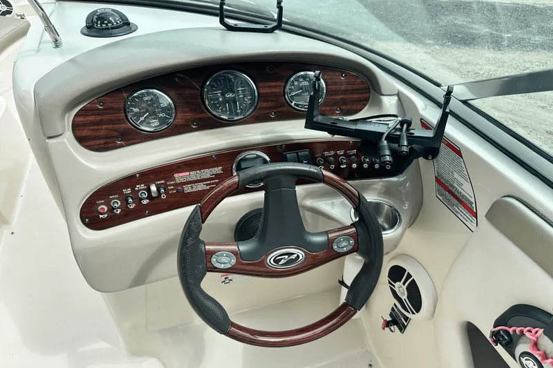 Slide: The Image of Sea Ray 270 SUNDECK 2007 - 20