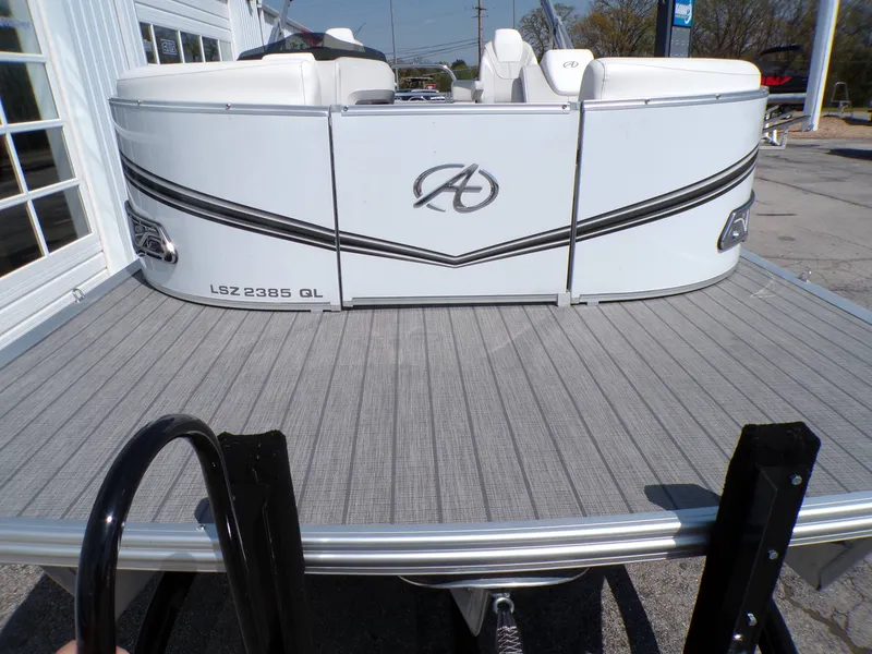 Slide: The Image of Avalon LSZ 2385 QL 2024 - 5