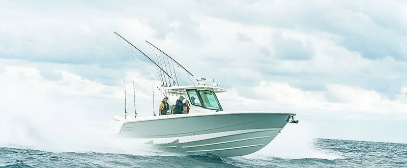 The Image of Boston Whaler 330 Outrage 2026 - 0