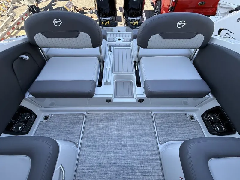 Slide: The Image of Crownline Boats 318 XSS 2026 - 8