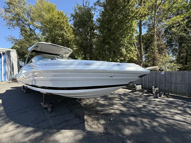Slide: The Image of Crownline Boats 318 XSS 2026 - 3