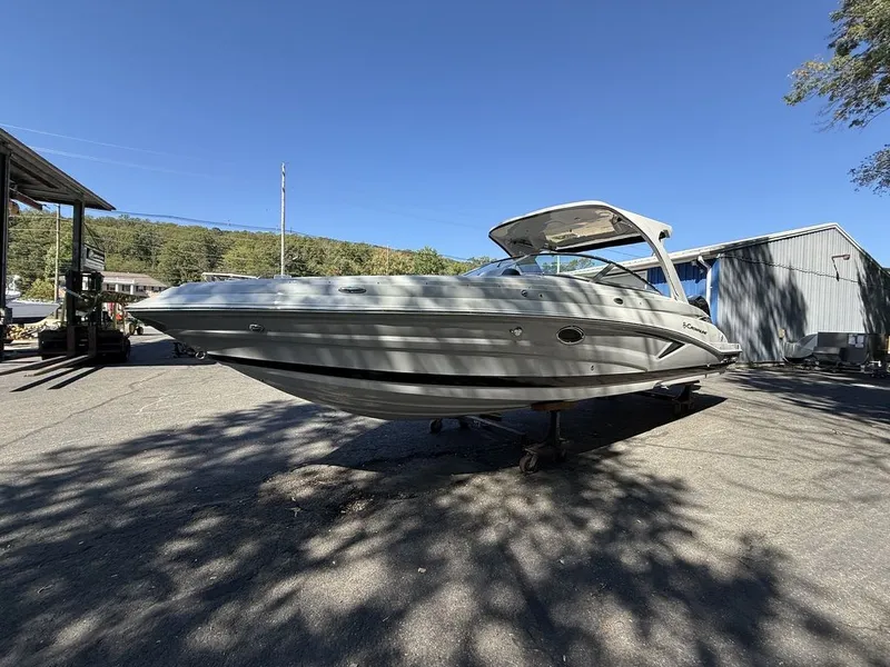 Slide: The Image of Crownline Boats 318 XSS 2026 - 2