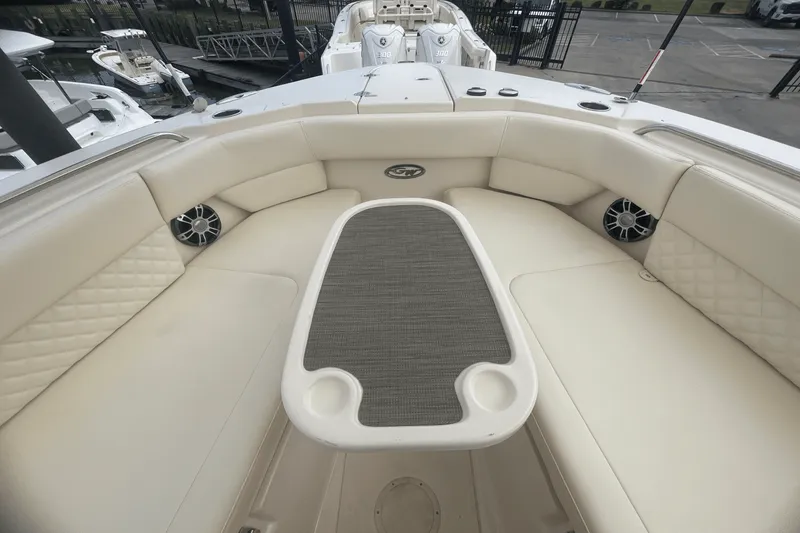 Slide: The Image of Grady-White Freedom 307 2025 - 9