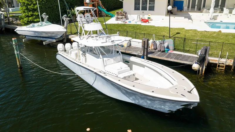 Slide: The Image of Yellowfin 42 Offshore 2011 - 45