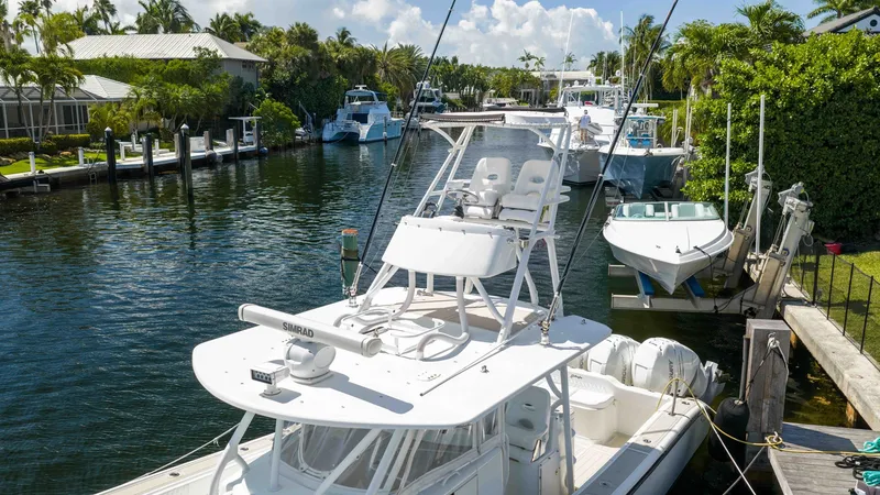 Slide: The Image of Yellowfin 42 Offshore 2011 - 50