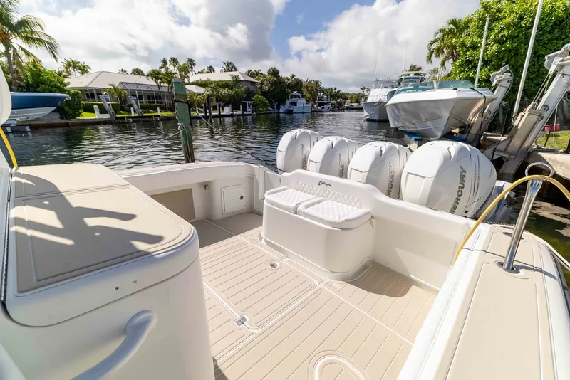 Slide: The Image of Yellowfin 42 Offshore 2011 - 17