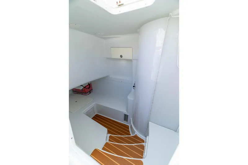 Slide: The Image of Yellowfin 42 Offshore 2011 - 45