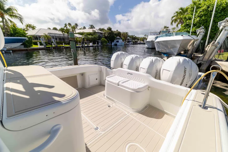 Slide: The Image of Yellowfin 42 Offshore 2011 - 22