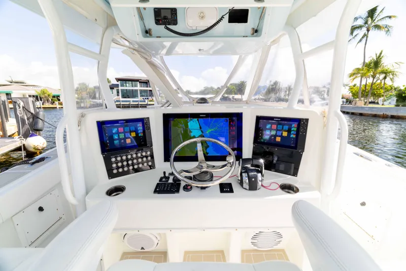 Slide: The Image of Yellowfin 42 Offshore 2011 - 12