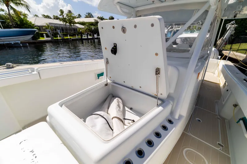 Slide: The Image of Yellowfin 42 Offshore 2011 - 38