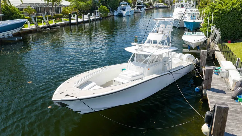 Slide: The Image of Yellowfin 42 Offshore 2011 - 43
