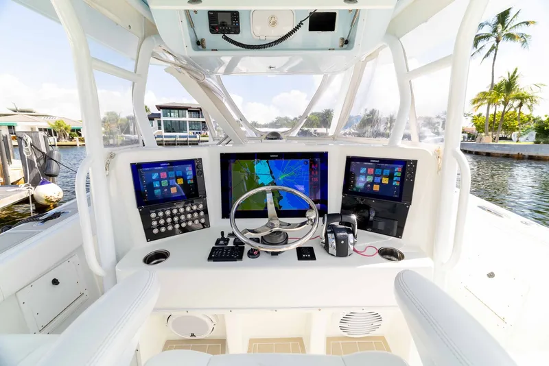 Slide: The Image of Yellowfin 42 Offshore 2011 - 5
