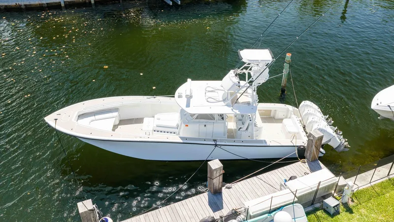 Slide: The Image of Yellowfin 42 Offshore 2011 - 51