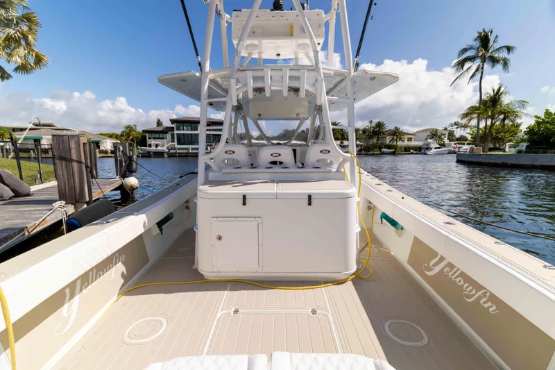 Slide: The Image of Yellowfin 42 Offshore 2011 - 26