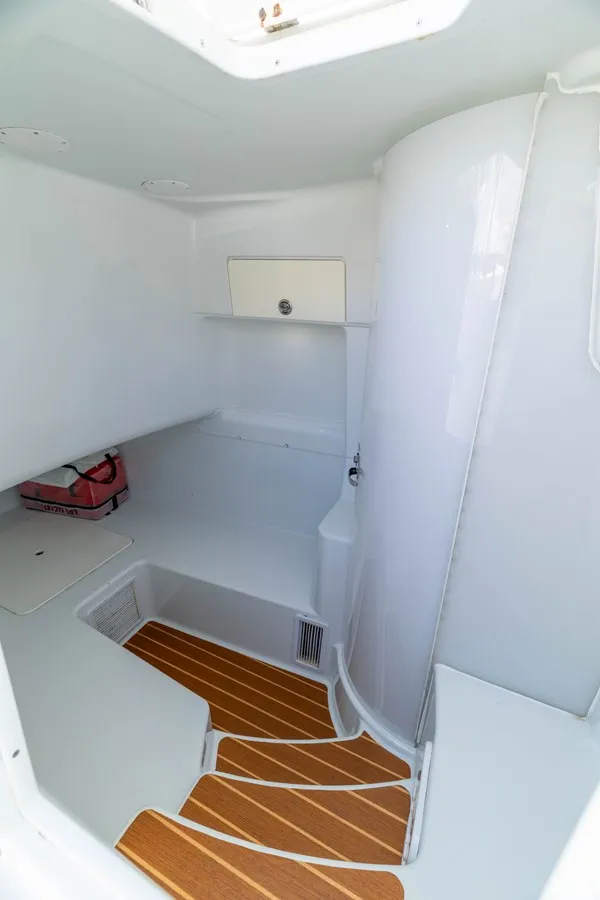 Slide: The Image of Yellowfin 42 Offshore 2011 - 4
