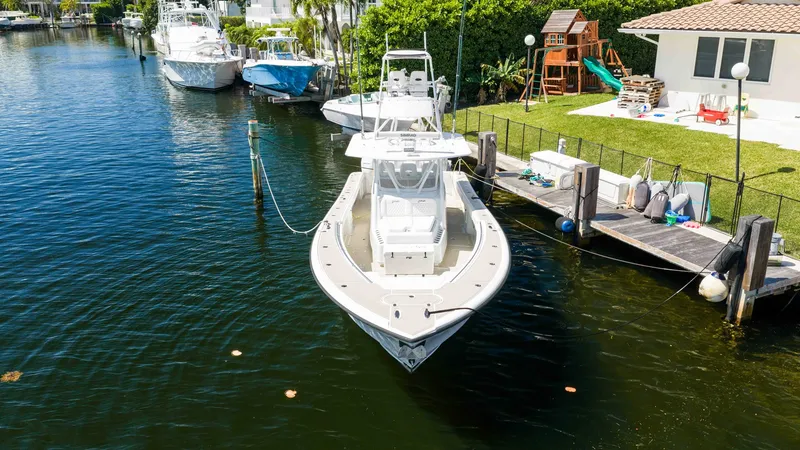 Slide: The Image of Yellowfin 42 Offshore 2011 - 44