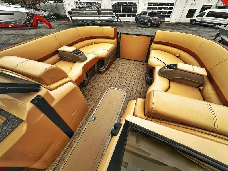 Slide: The Image of Avalon Waketoon 2021 - 5